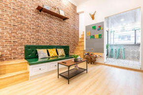 Shanghai Hills&XING 1881 Homestay Near Line2 West Nanjing Rd